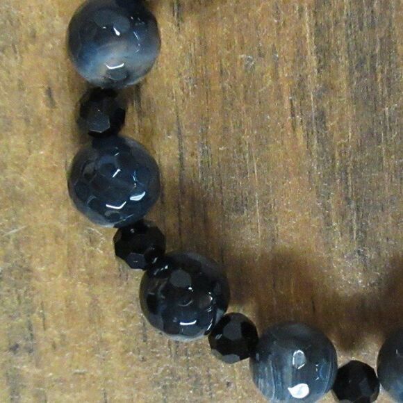 MERRISOTA JEWELRY Black Agate and Glass Stretch Bracelet Size 6" Gemstones NEW - Picture 5 of 6